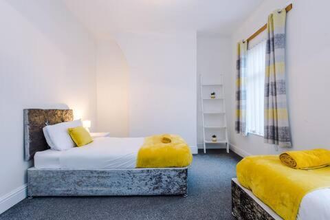 ליברפול Anfield House 2 Bedroom 2 Mins From Anfield Stadium Sleeps 7 מראה חיצוני תמונה